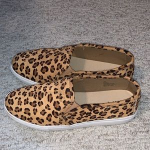 Women’s slip on shoes